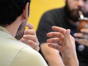 Invitan a participar de encuentros entre estudiantes y personas graduadas