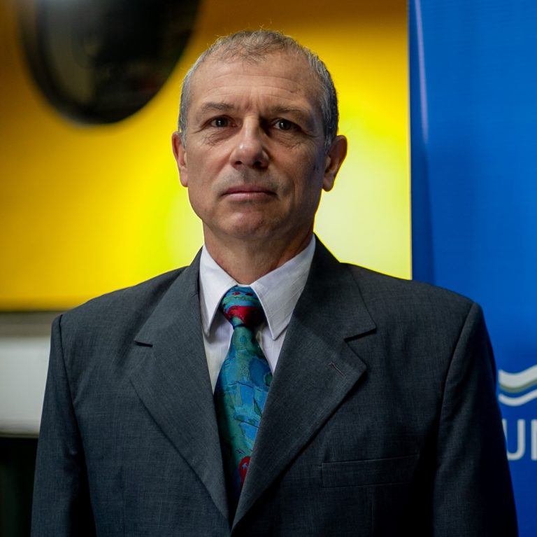 Dr. Carlos Marín  
