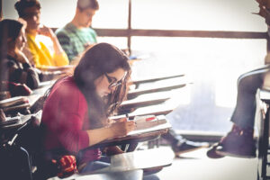 Becas de Estudio 2024