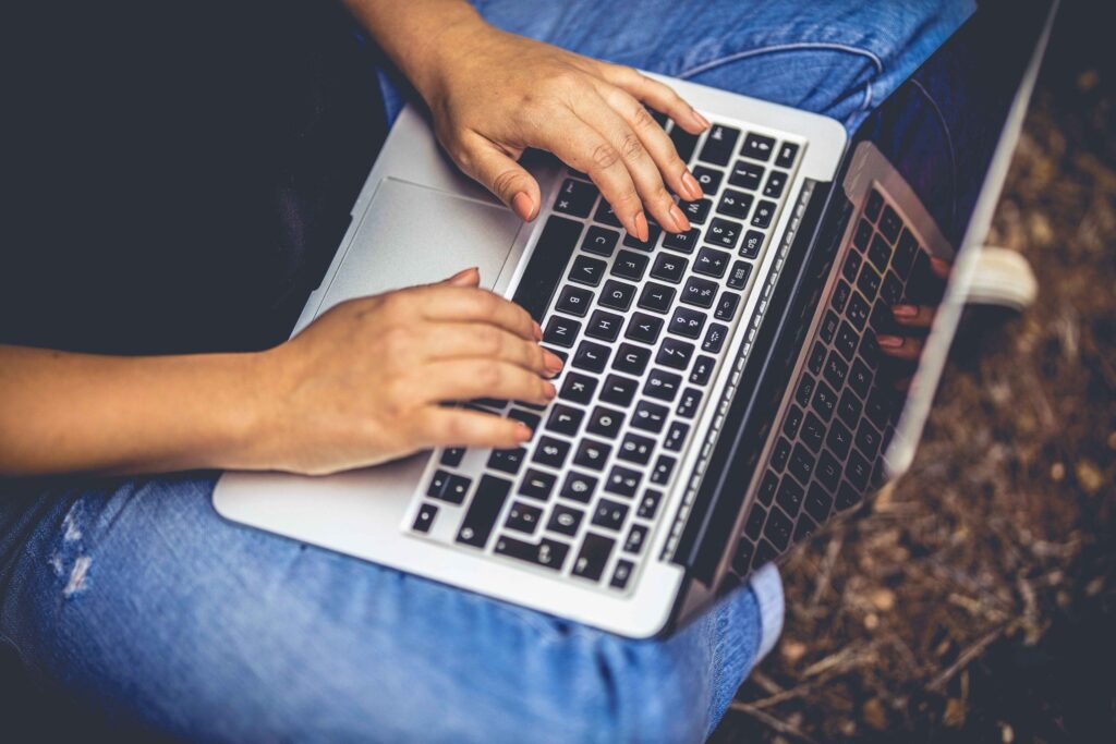 Invitan a estudiantes a participar de una encuesta sobre accesibilidad e inclusión