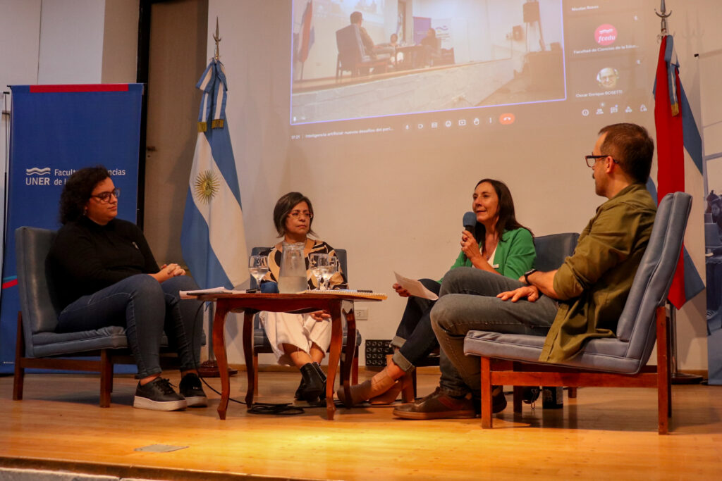 En el Día de las y los Periodistas, se debatió sobre los desafíos de la IA para la comunicación en la FCEDU