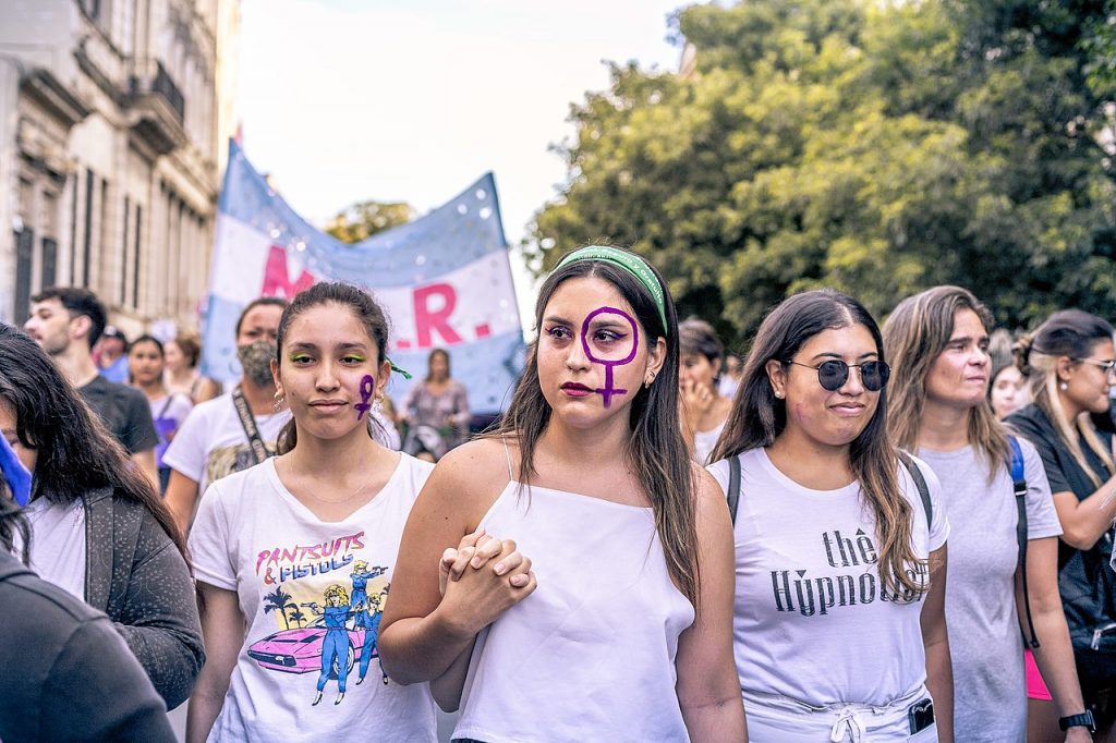 Desafíos y oportunidades de las políticas de género en el ámbito universitario