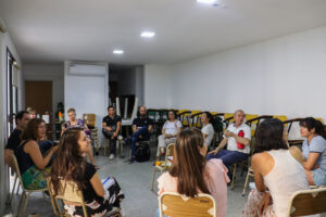 Se convocó a personas graduadas de la FCEDU a participar de un encuentro de experiencias