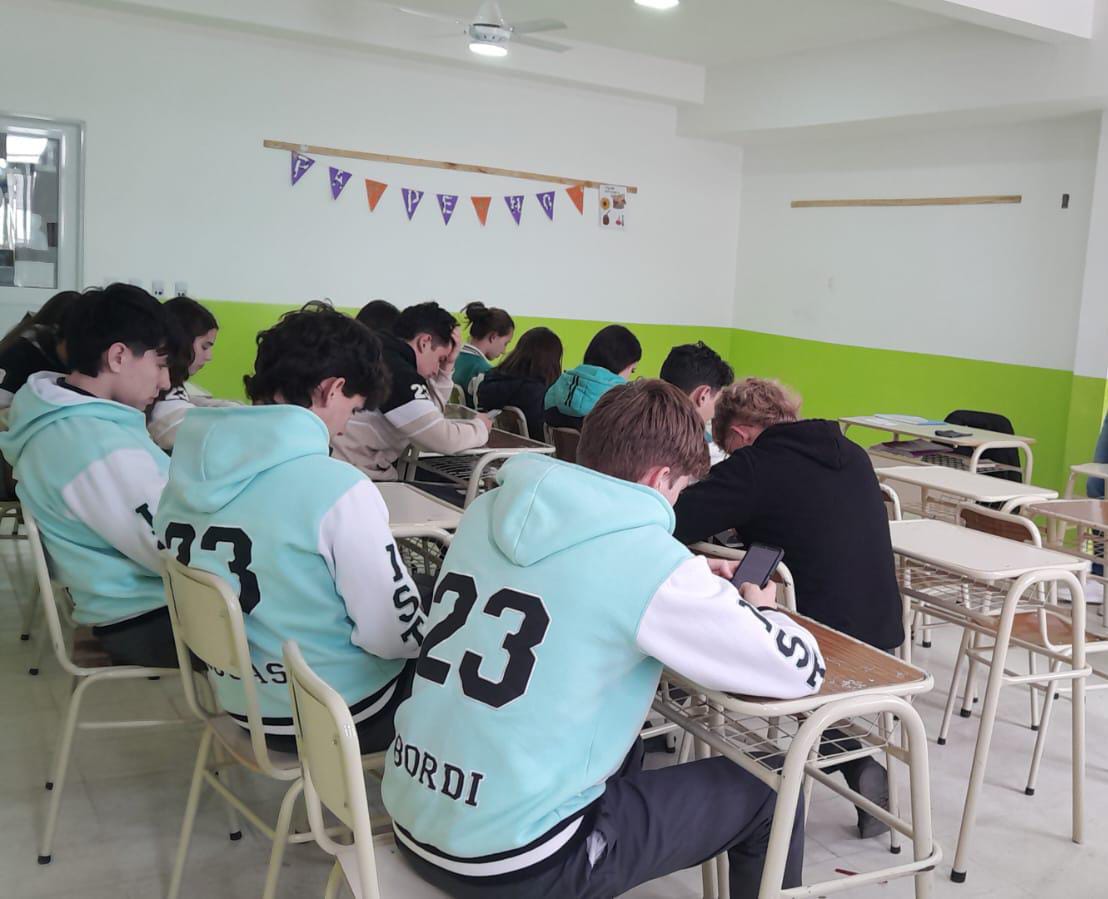 Se dieron a conocer los informes preliminares de la investigación acerca de expectativas a futuro de jóvenes de Paraná