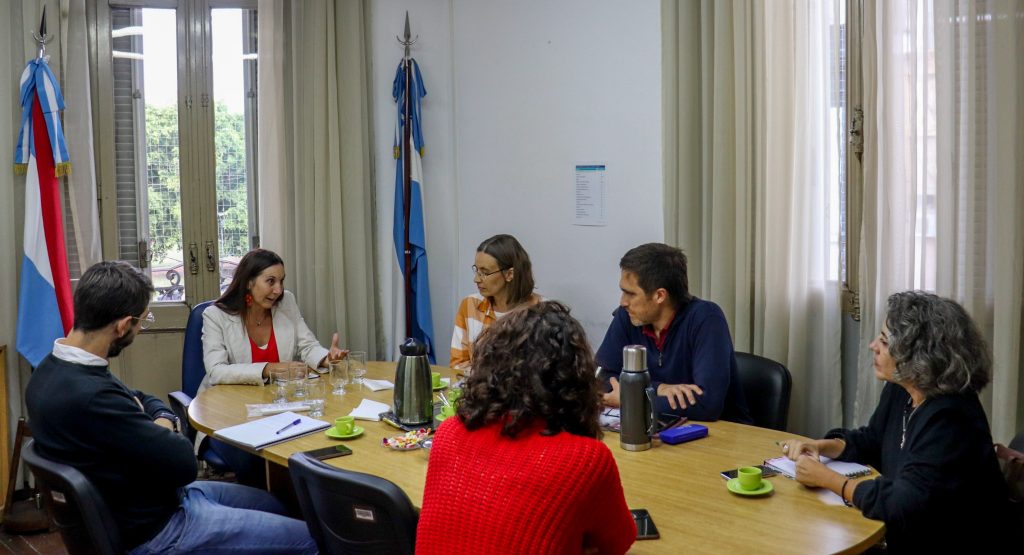 Comunicación y Salud: La FCEDU y las Direcciones de Salud Mental de Jujuy y Entre Ríos compartieron experiencias