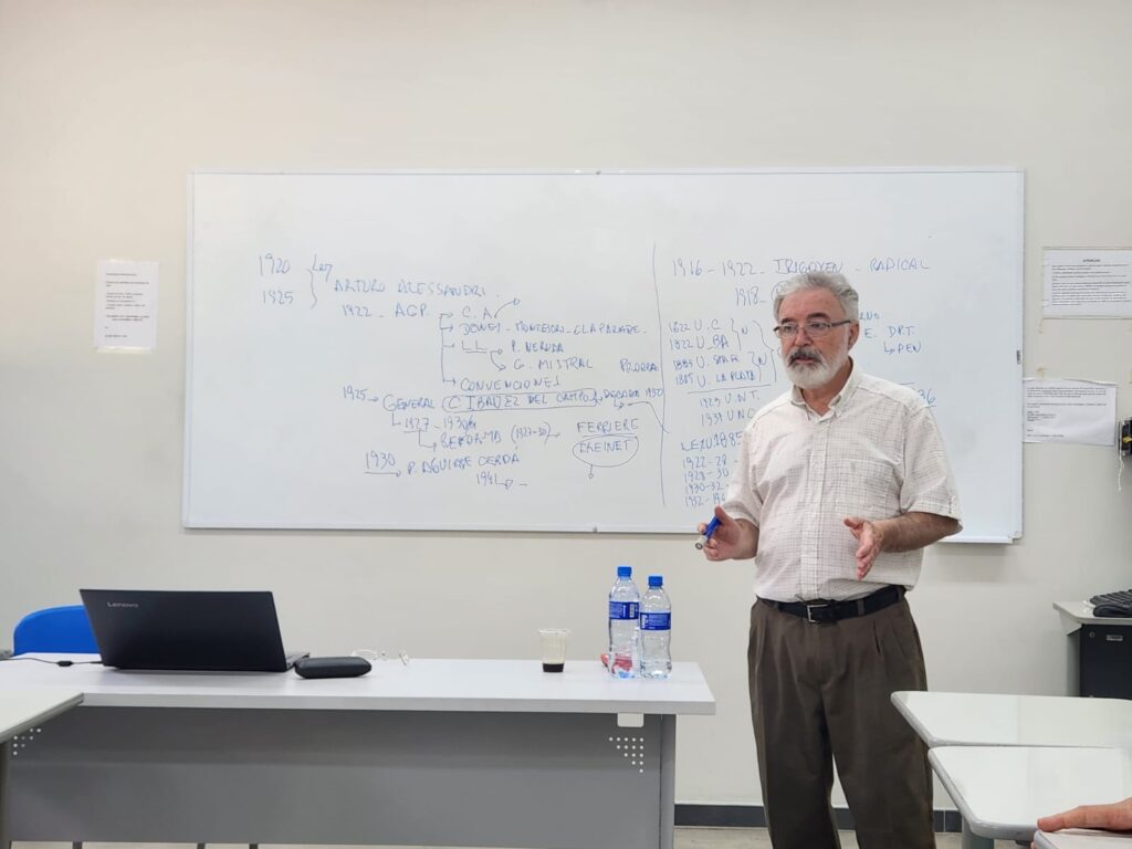 Habrá una conferencia sobre ciclos históricos de los sistemas educativos con Adrián Ascolani