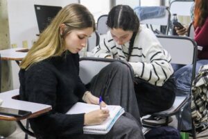 Convocatorias a becas de formación