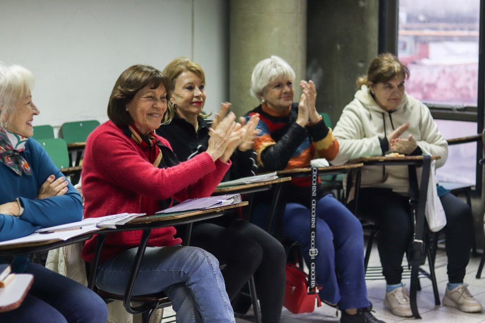Abrieron las inscripciones a los cursos y talleres del Departamento de la Mediana y Tercera Edad