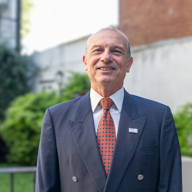 Dr. Carlos Marin    