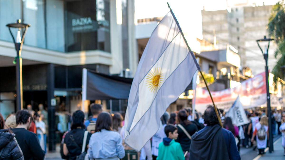 La Corte Suprema dejó firme la cautelar y deben aplicarse los artículos 5 y 6 de la Ley de Financiamiento Universitario