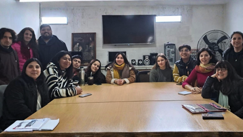 Estudiantes y docentes del ERI I visitaron la Escuela Secundaria de gestión social “Pablo de Tarso”