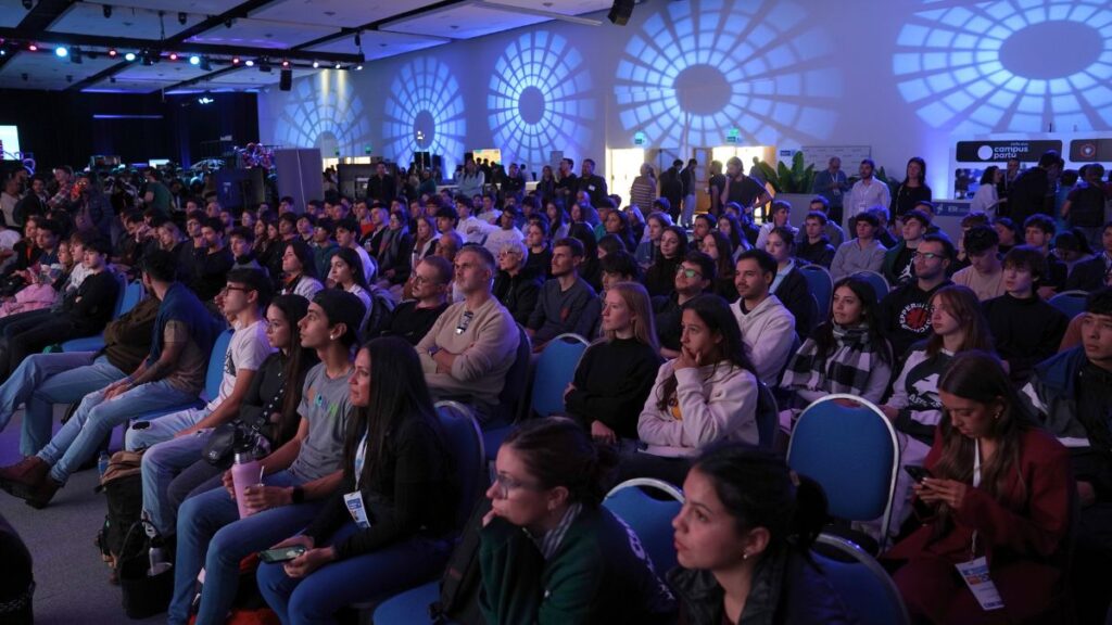 La FCEDU y la UNER, presentes en Campus Party