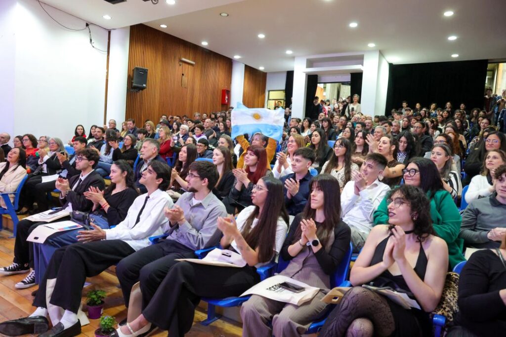 La FCEDU celebró el acto de colación de las Tecnicaturas