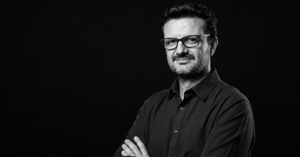 Roger Casas-Alatriste brindará una clase abierta sobre narrativas transmedia en la FCEDU